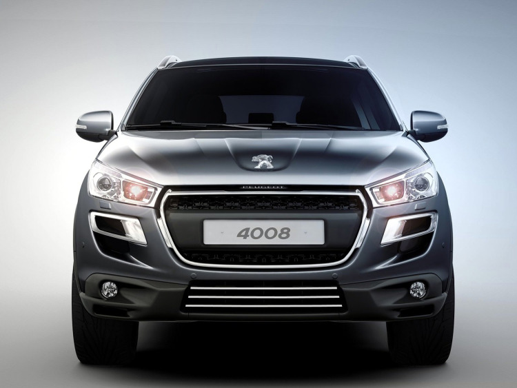 Lower radiator grill chrome trim Peugeot 4008