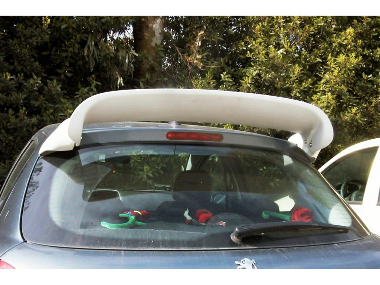 Spoiler / fin Peugeot 207