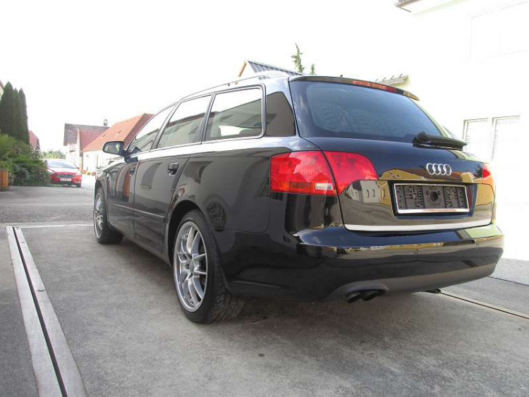 Trunk chrome trim Audi A4 s&eacute;rie 2 phase 2 04-08