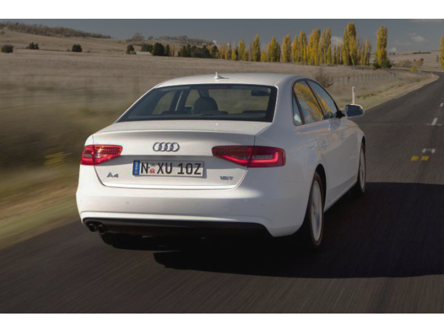 Trunk chrome trim Audi A4 série 3 phase 2 1115