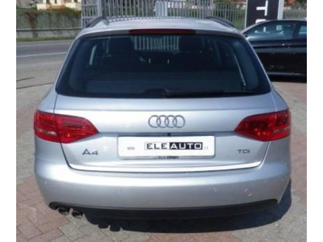 Trunk chrome trim Audi A4 série 3 phase 2 avant 1115