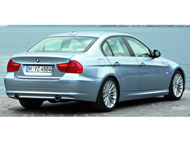 Trunk chrome trim BMW M3 E90 Berline 0708E90 Berline LCI 0811E92 Coupé 0710E92 Coupé LCI 0913
