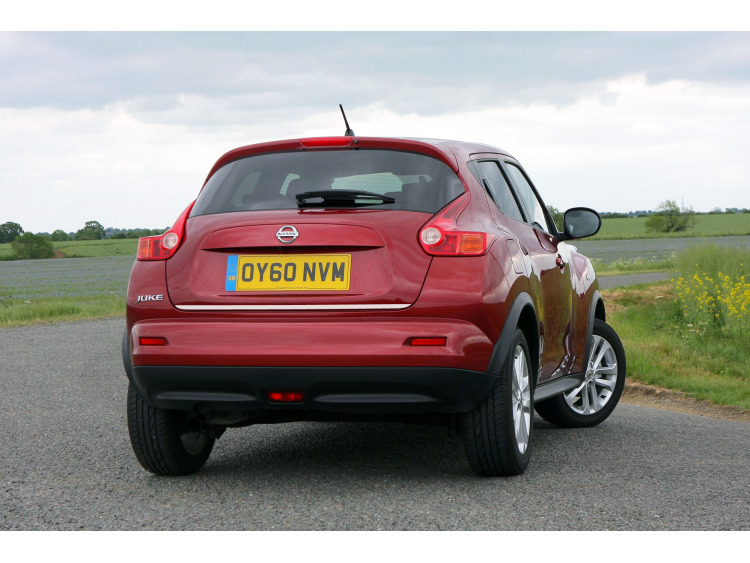Trunk chrome trim Nissan Juke